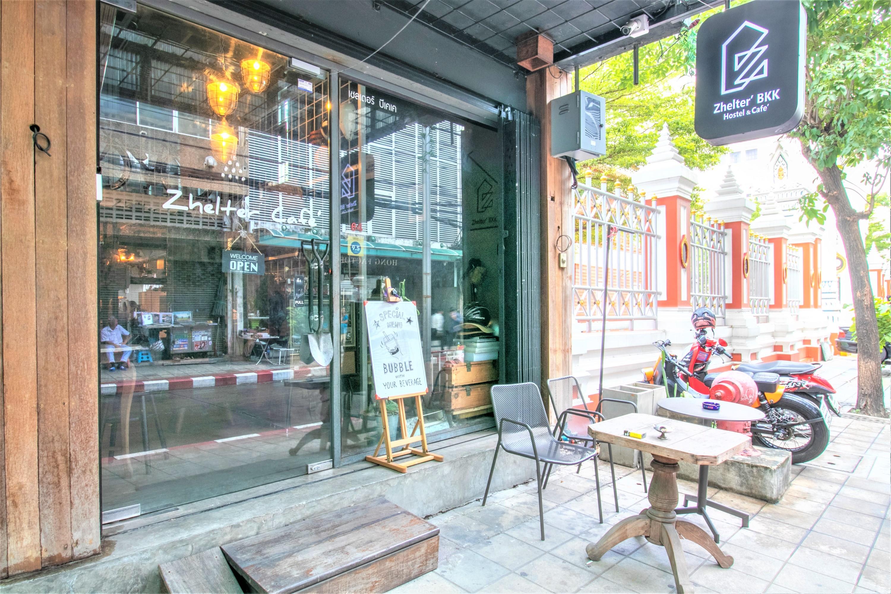 Zhelter'Bkk Pansiyon Bangkok Dış mekan fotoğraf